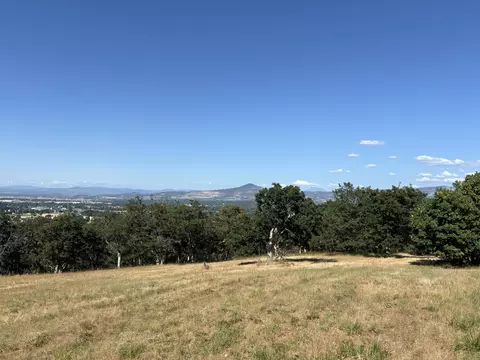 3559 S Stage Rd #LOT 4, Medford, OR 97501