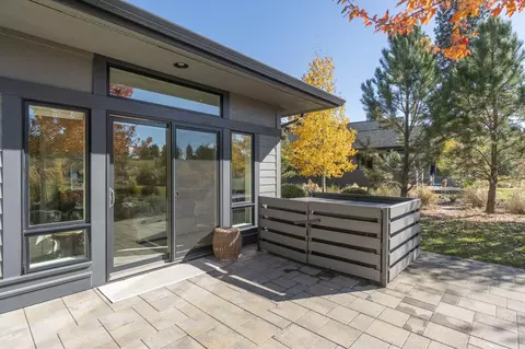 Exterior - 61475 Hackleman Ct, Bend, OR 97702 photo 6 of 17