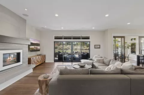 Living - 61475 Hackleman Ct, Bend, OR 97702 photo 1 of 5