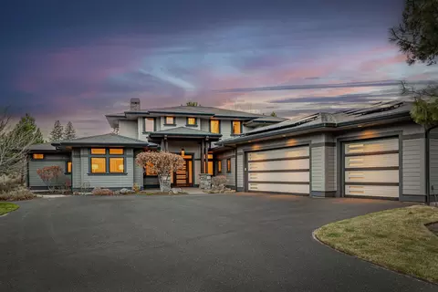 Exterior - 61475 Hackleman Ct, Bend, OR 97702 photo 4 of 17