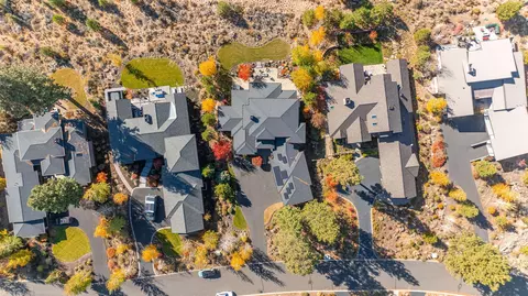 View/Area - 61475 Hackleman Ct, Bend, OR 97702 photo 8 of 9