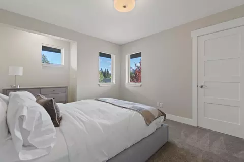 Bedroom - 61475 Hackleman Ct, Bend, OR 97702 photo 5 of 5