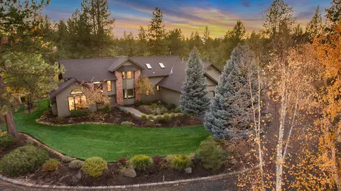 20397 Pine Vista Dr, Bend, OR 97702