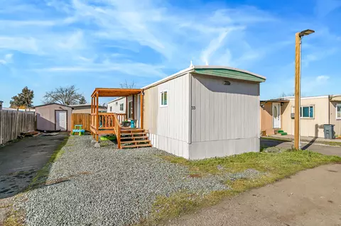 2700 Falcon St #SPC 33, White City, OR 97503