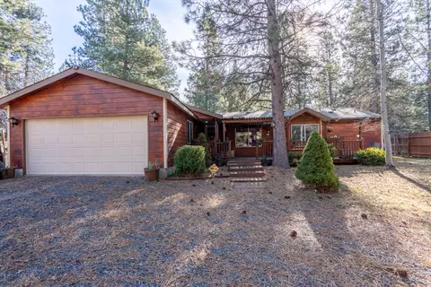 60626 River Bend Dr, Bend, OR 97702