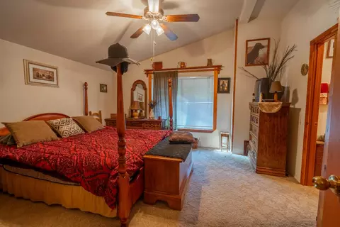 60626 River Bend Dr, Bend, OR 97702 photo 8