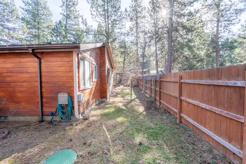 60626 River Bend Dr, Bend, OR 97702 photo 29