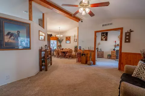 60626 River Bend Dr, Bend, OR 97702 photo 2