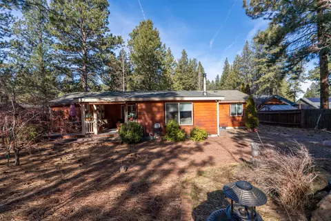 60626 River Bend Dr, Bend, OR 97702 photo 37