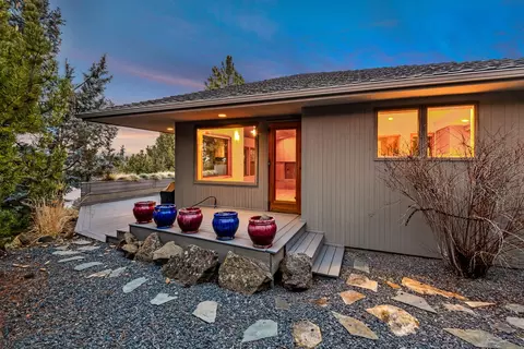 Exterior - 19666 Sunshine Way, Bend, OR 97702 photo 3 of 10