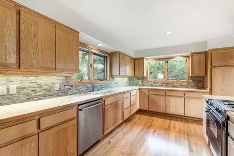 Kitchen - 19666 Sunshine Way, Bend, OR 97702 photo 2 of 2