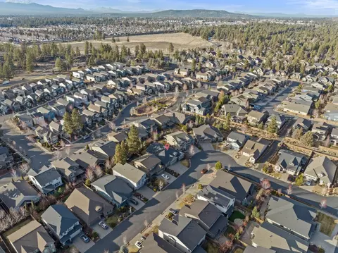 61100 SE Stari Most Loop, Bend, OR 97702 photo 37