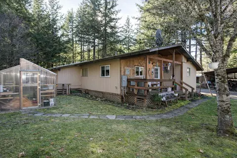 Exterior - 1954 Yeust Rd, Azalea, OR 97410 photo 7 of 10
