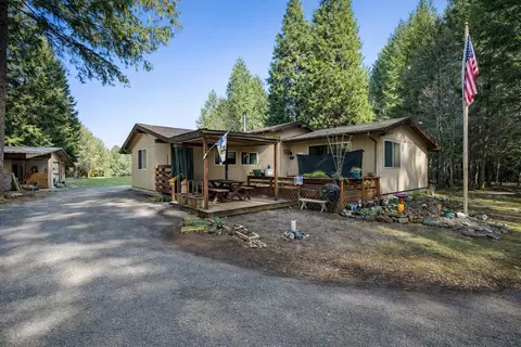 Exterior - 1954 Yeust Rd, Azalea, OR 97410 photo 2 of 10
