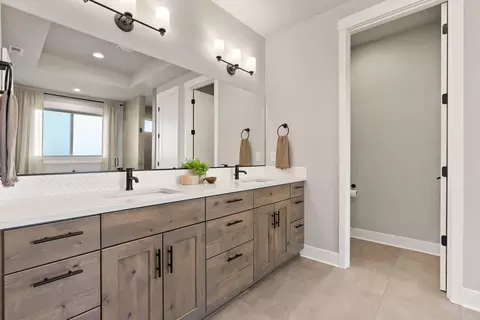 Bath - 60836 SW Headwaters Loop, Bend, OR 97702 photo 1 of 9
