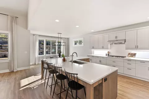 Kitchen - 60836 SW Headwaters Loop, Bend, OR 97702 photo 7 of 9