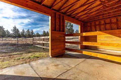18025 2nd Ave, Bend, OR 97703 photo 44