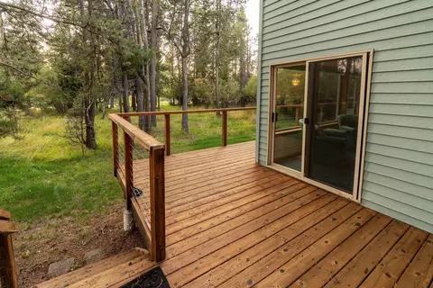Exterior - 55625 Big River Dr, Bend, OR 97707 photo 6 of 10