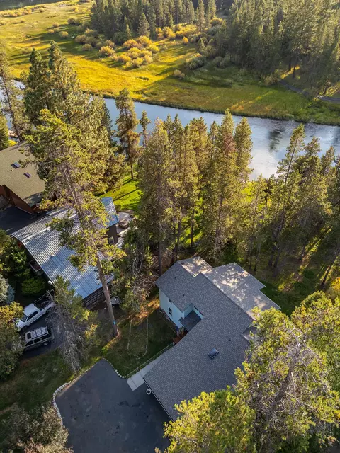 View/Area - 55625 Big River Dr, Bend, OR 97707 photo 5 of 5