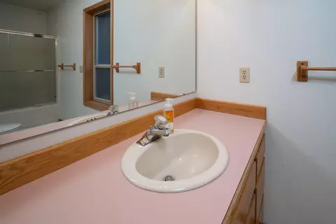 Bath - 55625 Big River Dr, Bend, OR 97707 photo 4 of 4