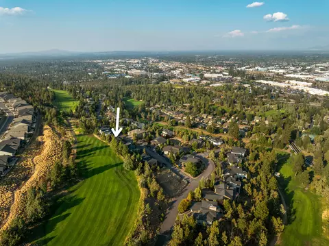 3385 NW Eighteenth Fairway Pl, Bend, OR 97703