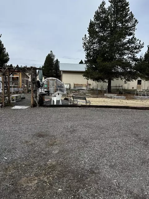 Exterior - 11963 Beechwood Dr, La Pine, OR 97739 photo 19 of 20