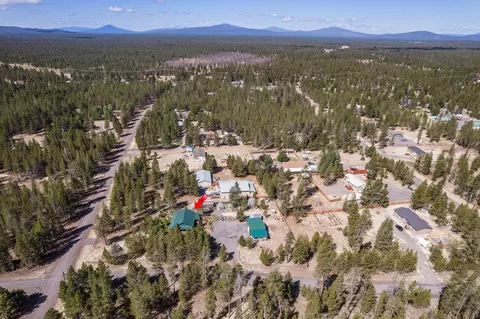 View/Area - 11963 Beechwood Dr, La Pine, OR 97739 photo 7 of 13