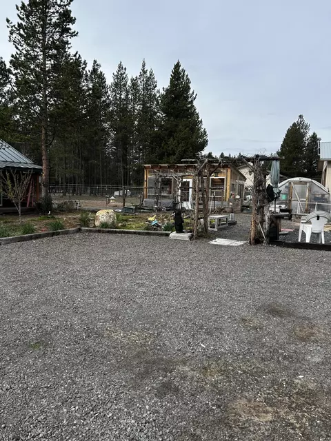 Exterior - 11963 Beechwood Dr, La Pine, OR 97739 photo 18 of 20