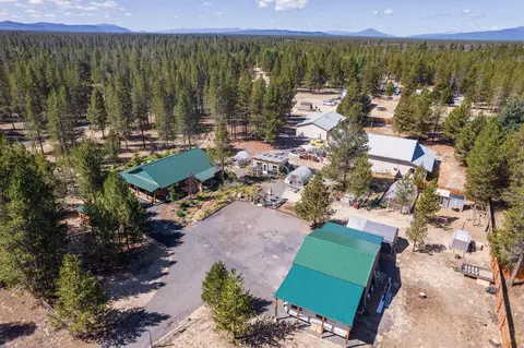 View/Area - 11963 Beechwood Dr, La Pine, OR 97739 photo 2 of 13