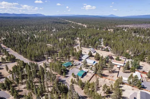 View/Area - 11963 Beechwood Dr, La Pine, OR 97739 photo 10 of 13