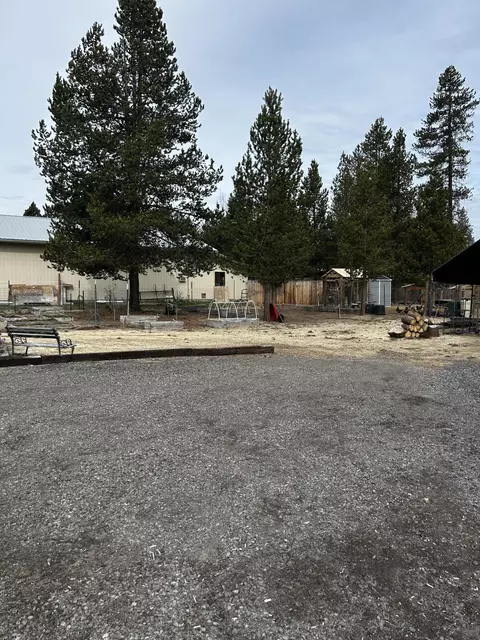 Exterior - 11963 Beechwood Dr, La Pine, OR 97739 photo 20 of 20
