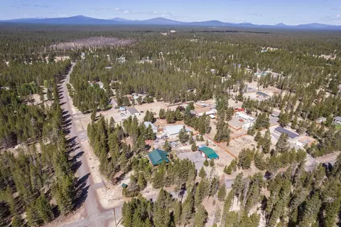 View/Area - 11963 Beechwood Dr, La Pine, OR 97739 photo 6 of 13