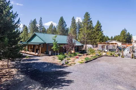 Exterior - 11963 Beechwood Dr, La Pine, OR 97739 photo 15 of 20
