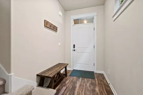 63149 NE Hadley Pl, Bend, OR 97701 photo 3