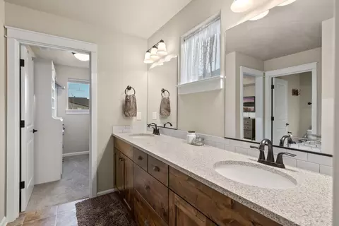 63149 NE Hadley Pl, Bend, OR 97701 photo 31