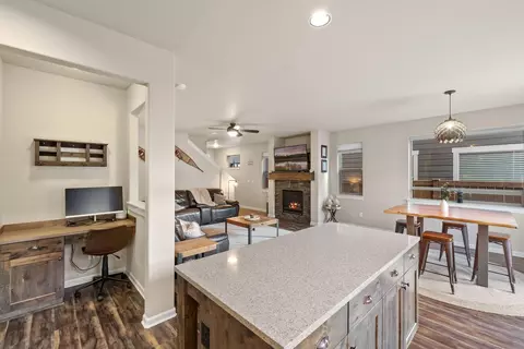 63149 NE Hadley Pl, Bend, OR 97701 photo 9