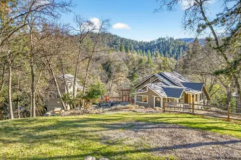 514 Granite St, Ashland, OR 97520