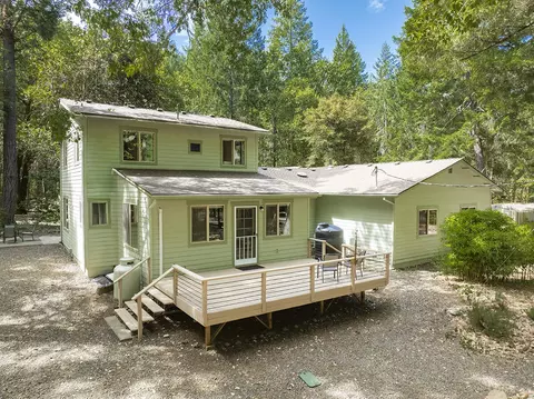 8843 Deer Creek Rd, Selma, OR 97538
