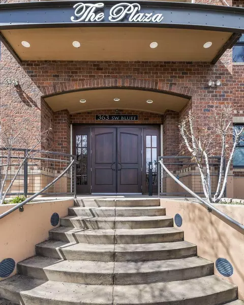 363 SW Bluff Dr #107, Bend, OR 97702
