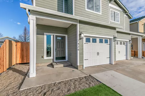 7426 Denman Ct, White City, OR 97503