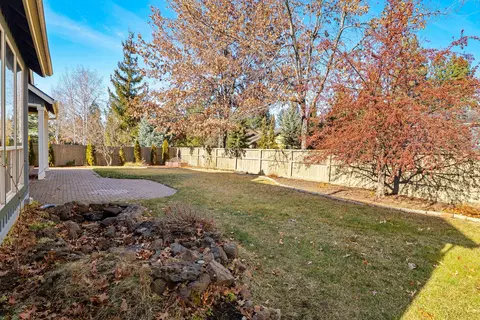 19525 Sugar Mill Loop, Bend, OR 97702 photo 43