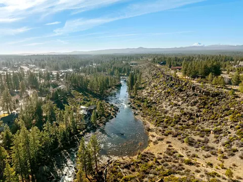 19525 Sugar Mill Loop, Bend, OR 97702 photo 47