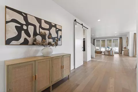 Entry Way - 62637 Mt Hood Dr, Bend, OR 97703 photo 2 of 3