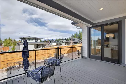 Exterior - 62637 Mt Hood Dr, Bend, OR 97703 photo 6 of 15