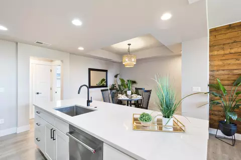 Kitchen - 20551 Gloucester Ln, Bend, OR 97701 photo 2 of 4