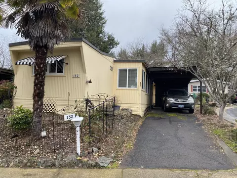 1055 N 5th St UNIT 152, Jacksonville, OR 97530
