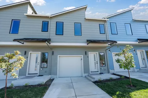 2028 Sunset Dr #5, Medford, OR 97501