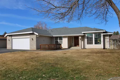 4134 Monrovia Way, Klamath Falls, OR 97603