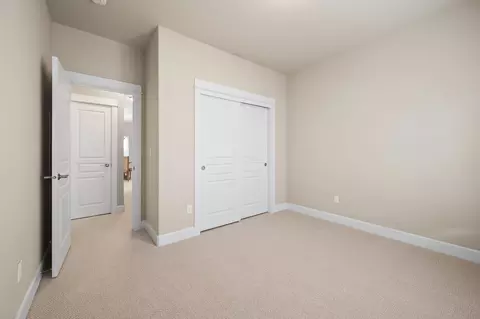 Bedroom - 20381 Aberdeen Dr, Bend, OR 97702 photo 6 of 6