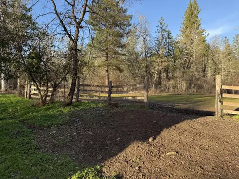 3759 Dick George Rd, Cave Junction, OR 97523 photo 4